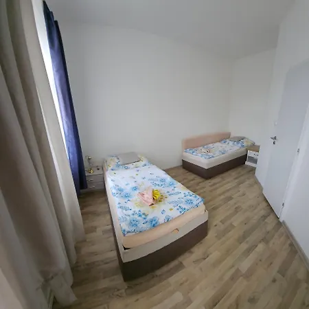 Apartment Bluestars