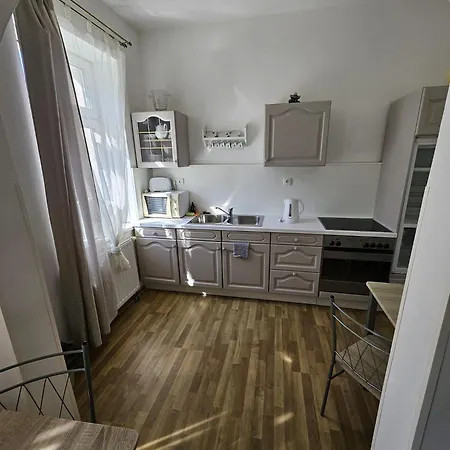 Bluestars Apartment *