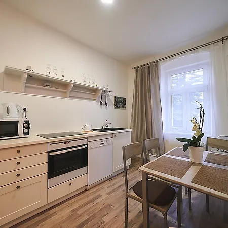 Apartment Bluestars